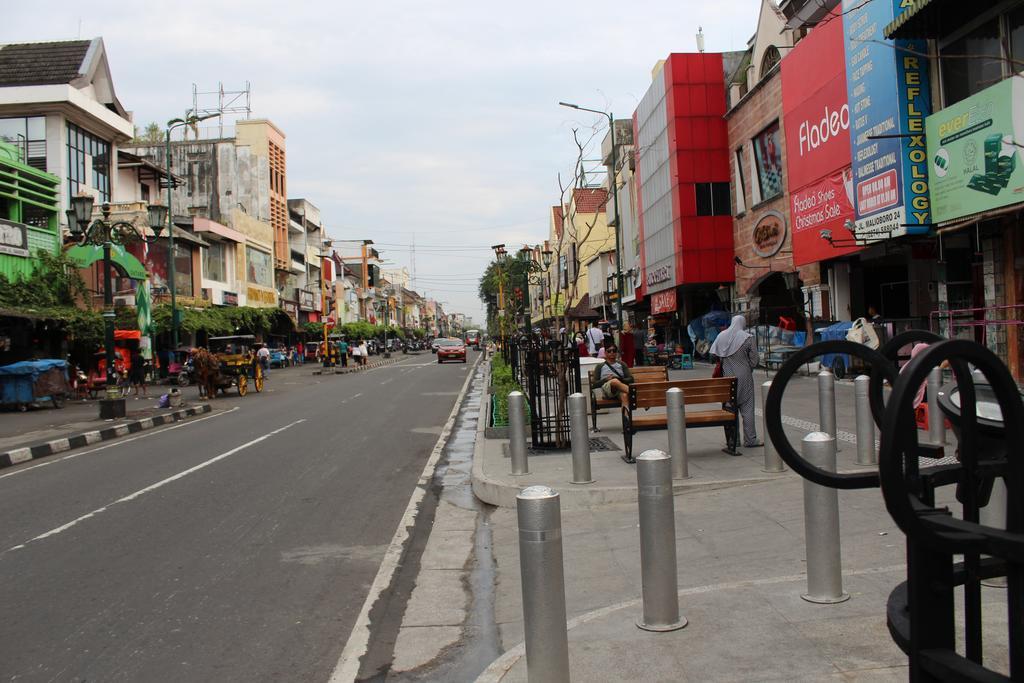 Jogja Backpacker Home Yogyakarta Buitenkant foto